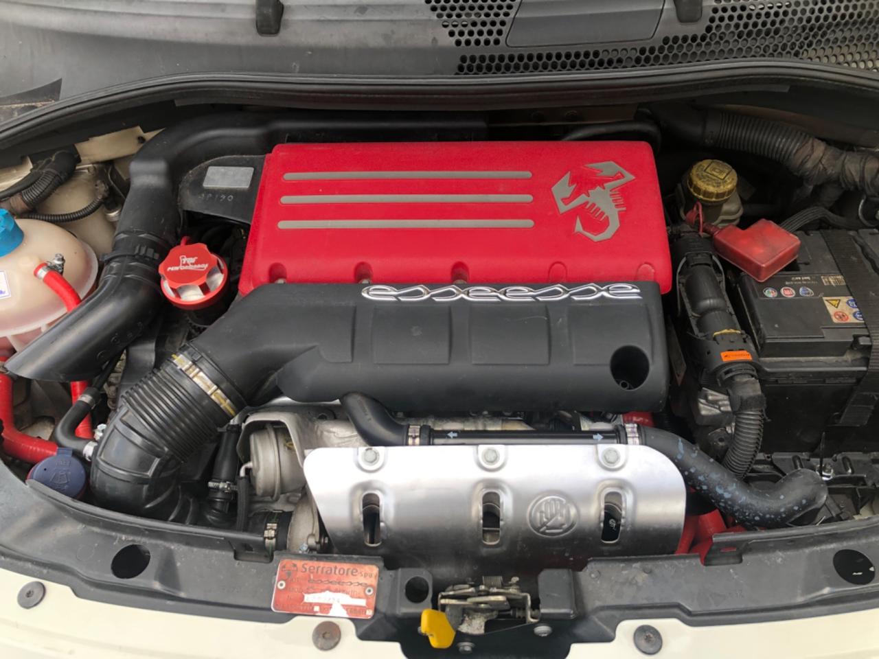 Abarth 500 1.4 Turbo T-Jet Esseesse