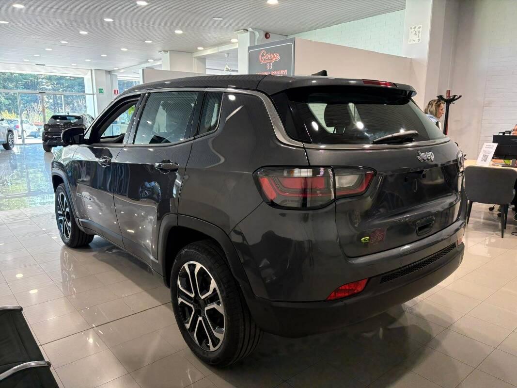 Jeep Compass 1.5 t. t4 mhev Altitude 2wd 130cv dct
