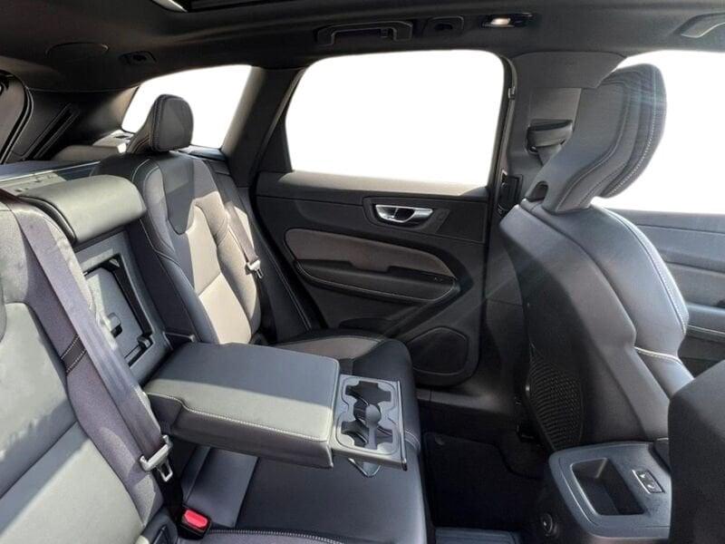 Volvo XC60 Recharge T6 253+145 CV Plug-in hybrid AWD Automatico Ultra Black Edition