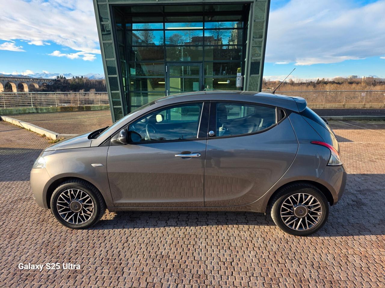 Lancia Ypsilon 1.2 GPL ritiro usato/scambio