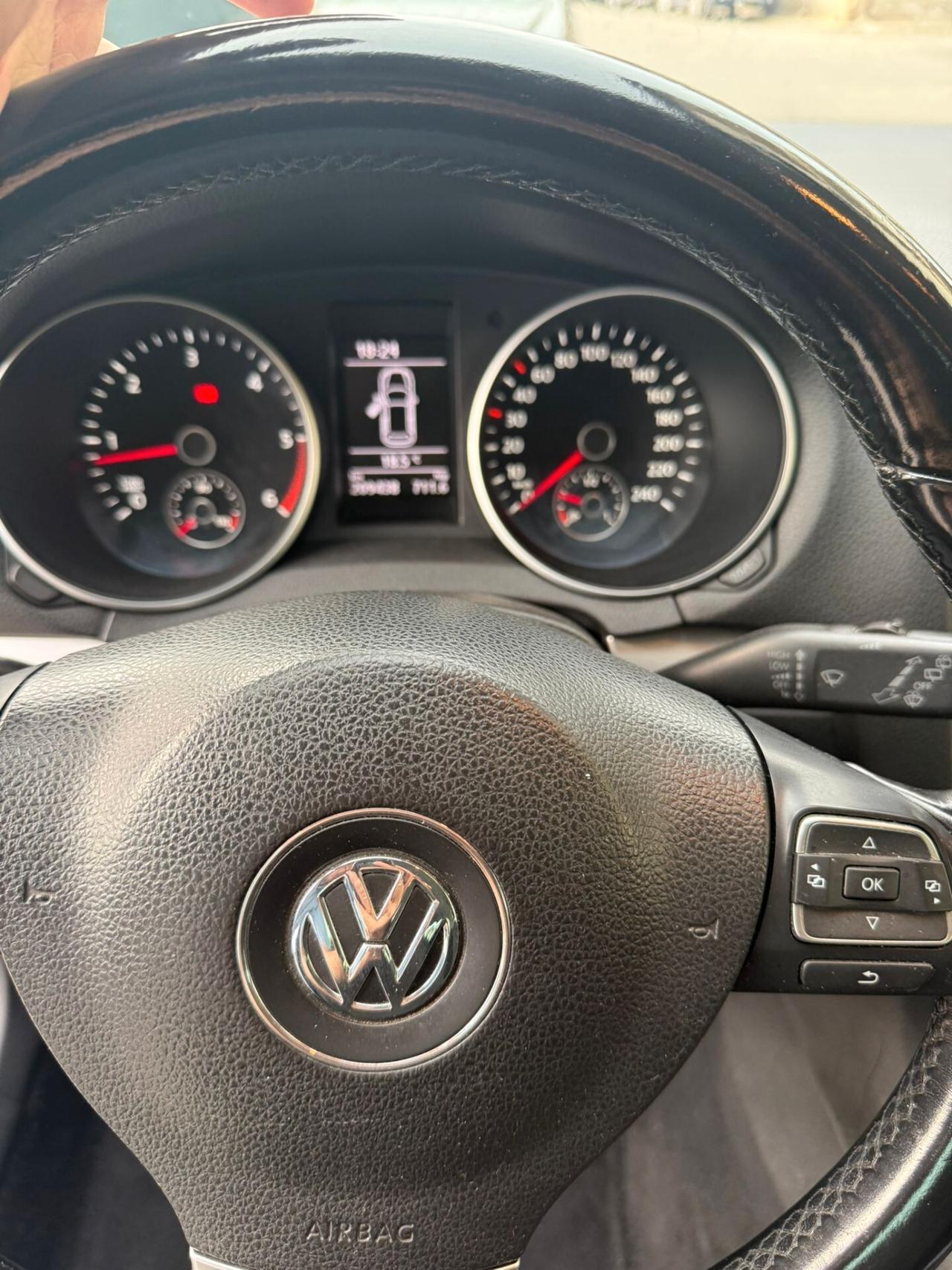 Volkswagen Golf 1.6 TDI DPF 5p. Highline