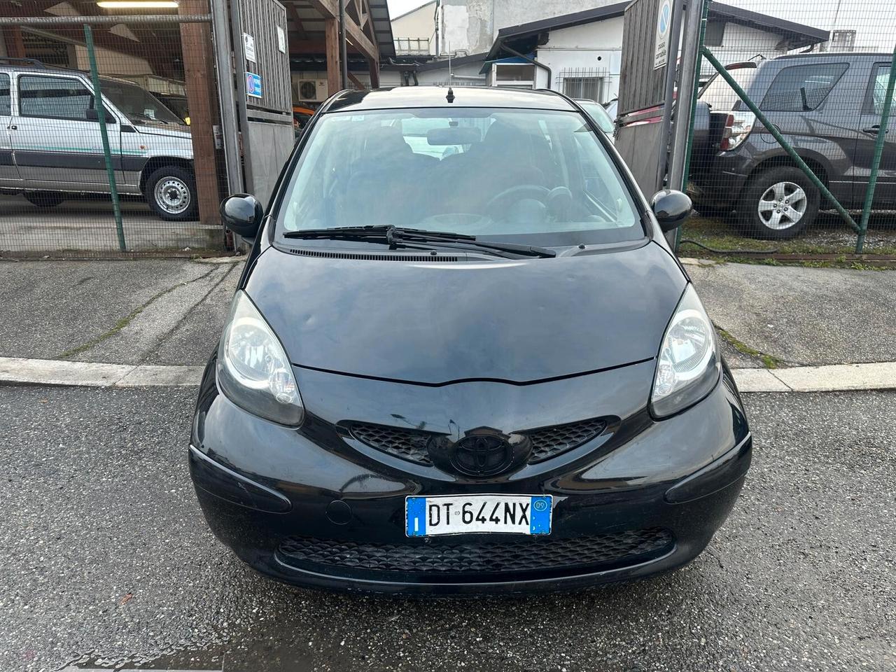 Toyota Aygo 1.0 12V VVT-i 5 porte Sol