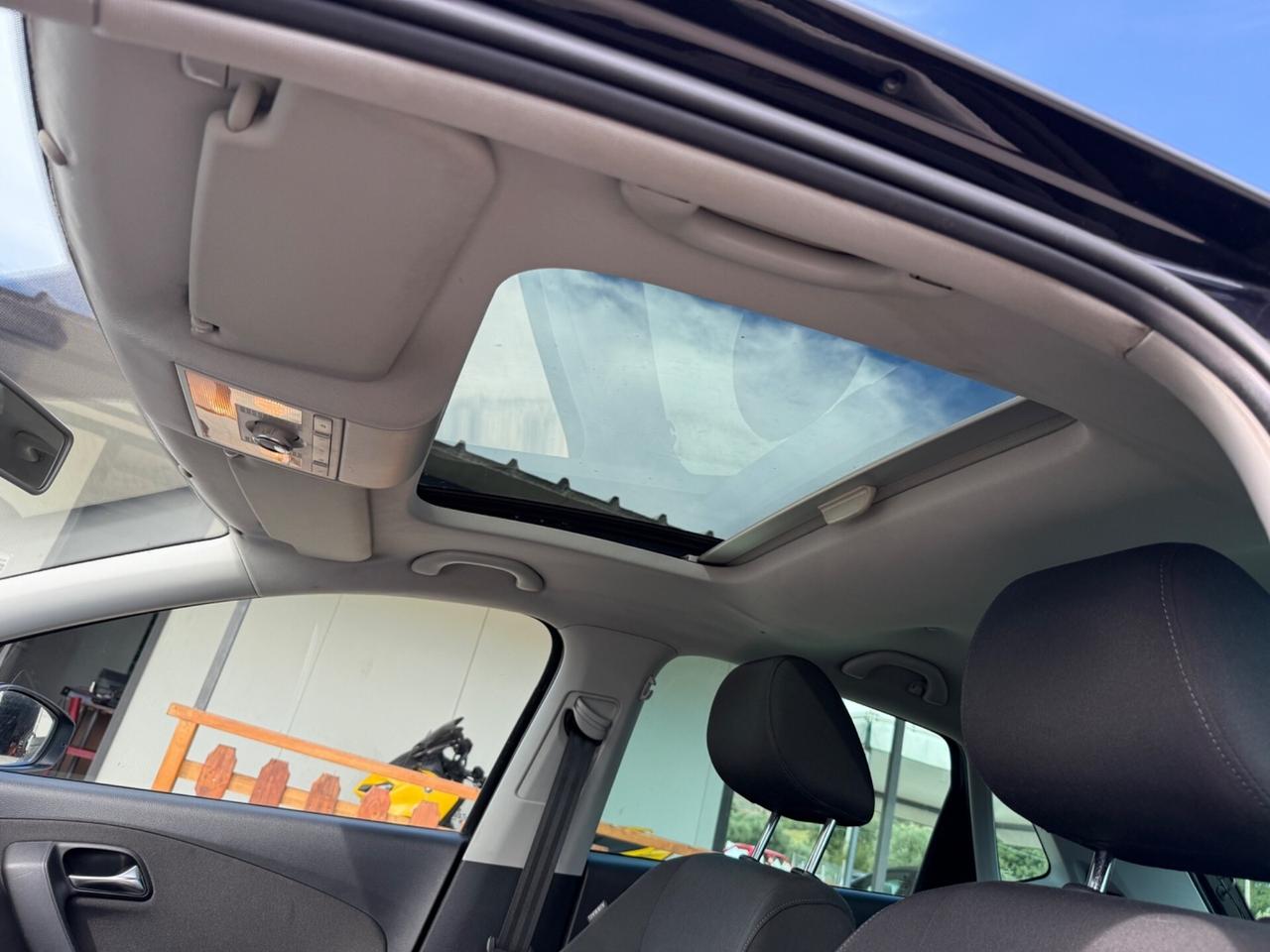 Volkswagen Polo 1.6 TDI 90CV TETTO APRIBILE