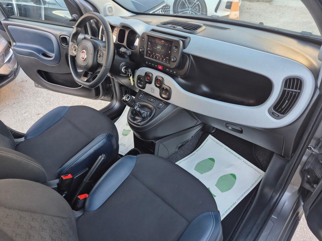 Fiat Panda CROSS 1.0 FireFly CROSS Hybrid