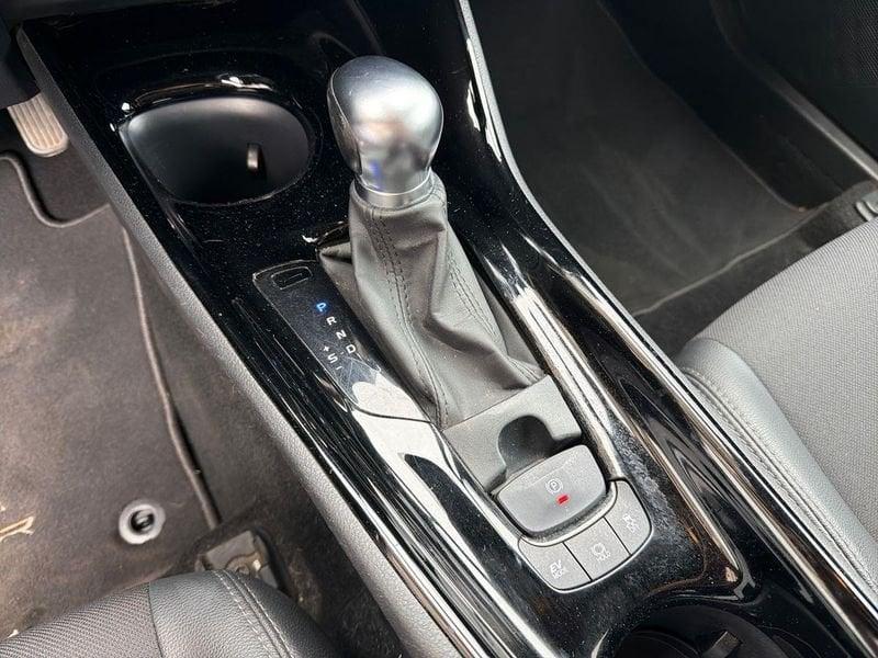 Toyota C-HR C-HR 2.0h Lounge e-cvt