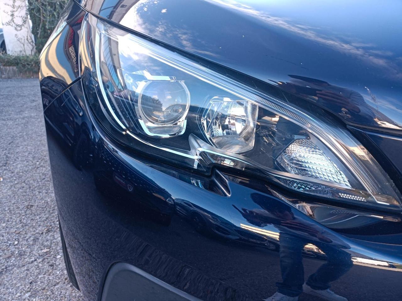 Peugeot 308 BlueHDi 130 S&S Active