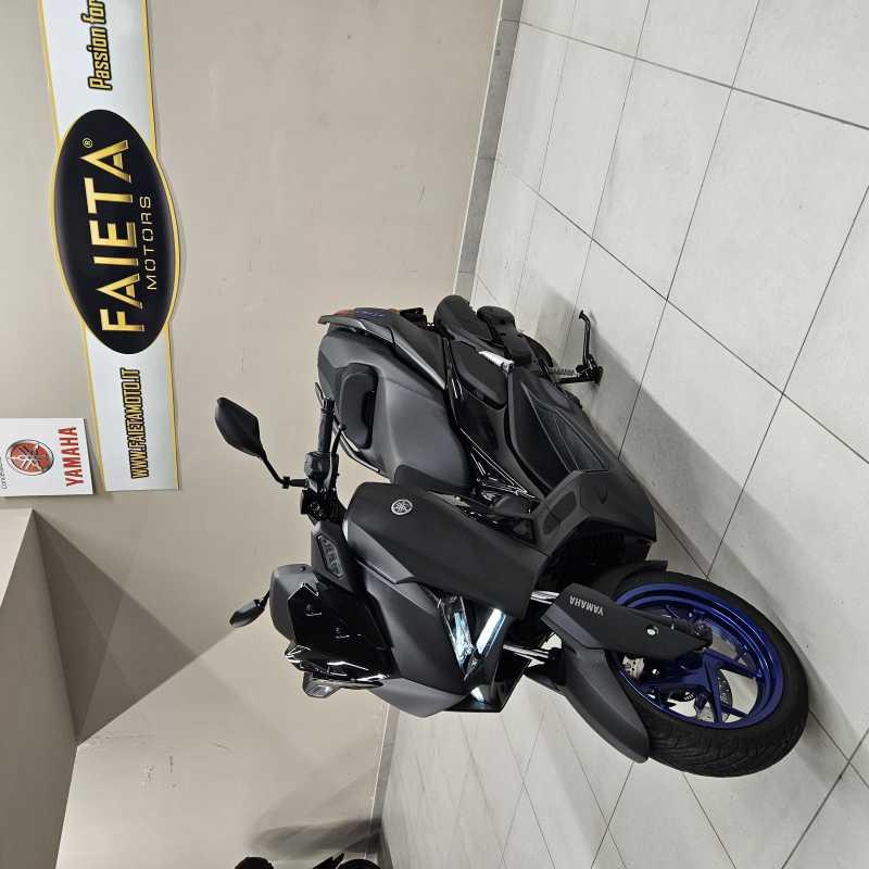Yamaha X-Max 125 - 2025