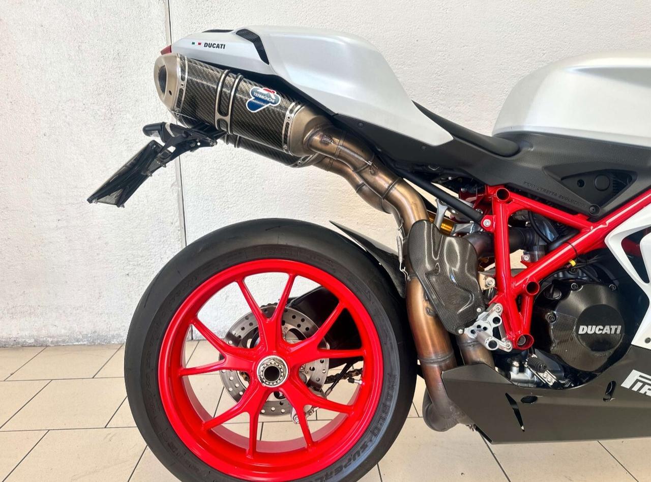 Ducati 848 EVO-LEGGI SOTTO