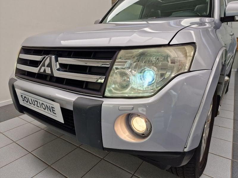 Mitsubishi Pajero Pajero 3.2 DI-D 16V 3p. Instyle AUTOCARRO N1 2 POSTI