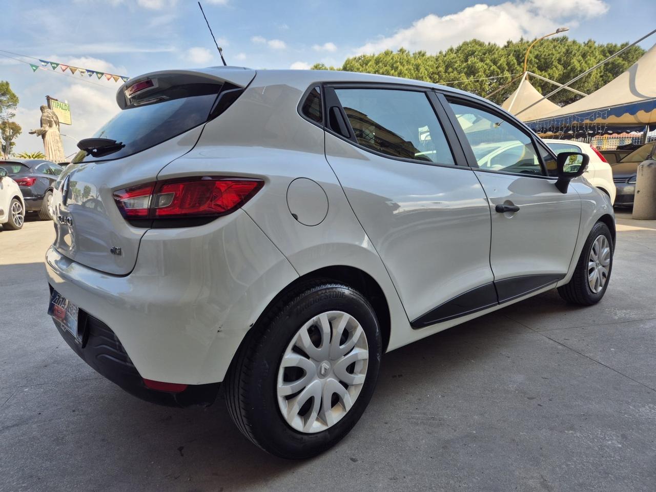 Renault Clio 1.5 dCi 8V 75CV 5 porte Van autocarro