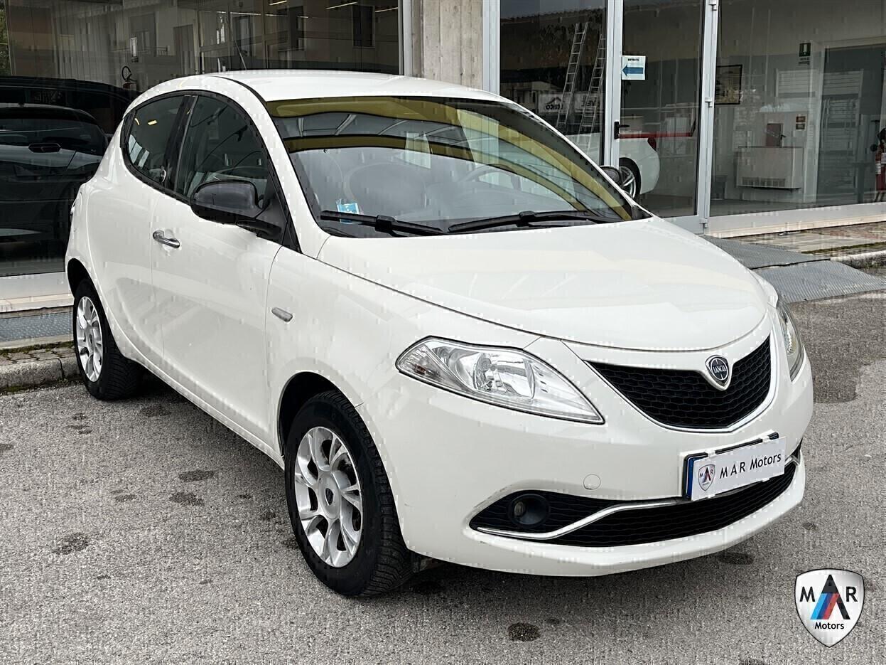 Lancia Ypsilon 0.9 TwinAir 85 CV 5 porte Metano Ecochic Gold