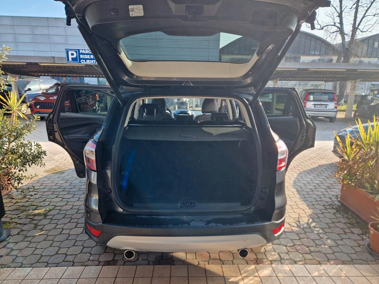 Ford Kuga 1.5 TDCI 120 CV S&S 2WD Titanium OK NEO PATENTATI