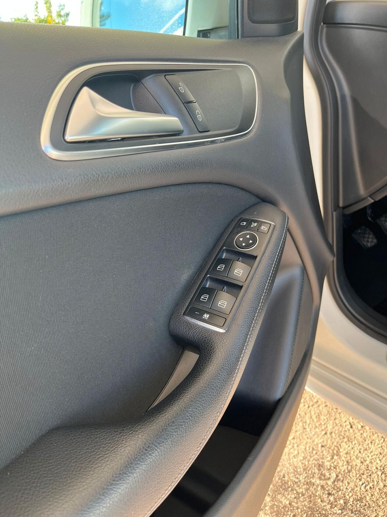 Mercedes-benz B 160 Premium