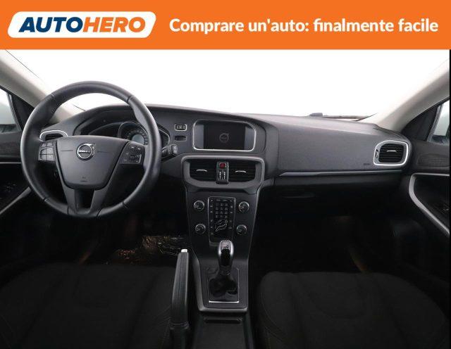 VOLVO V40 T2 Kinetic