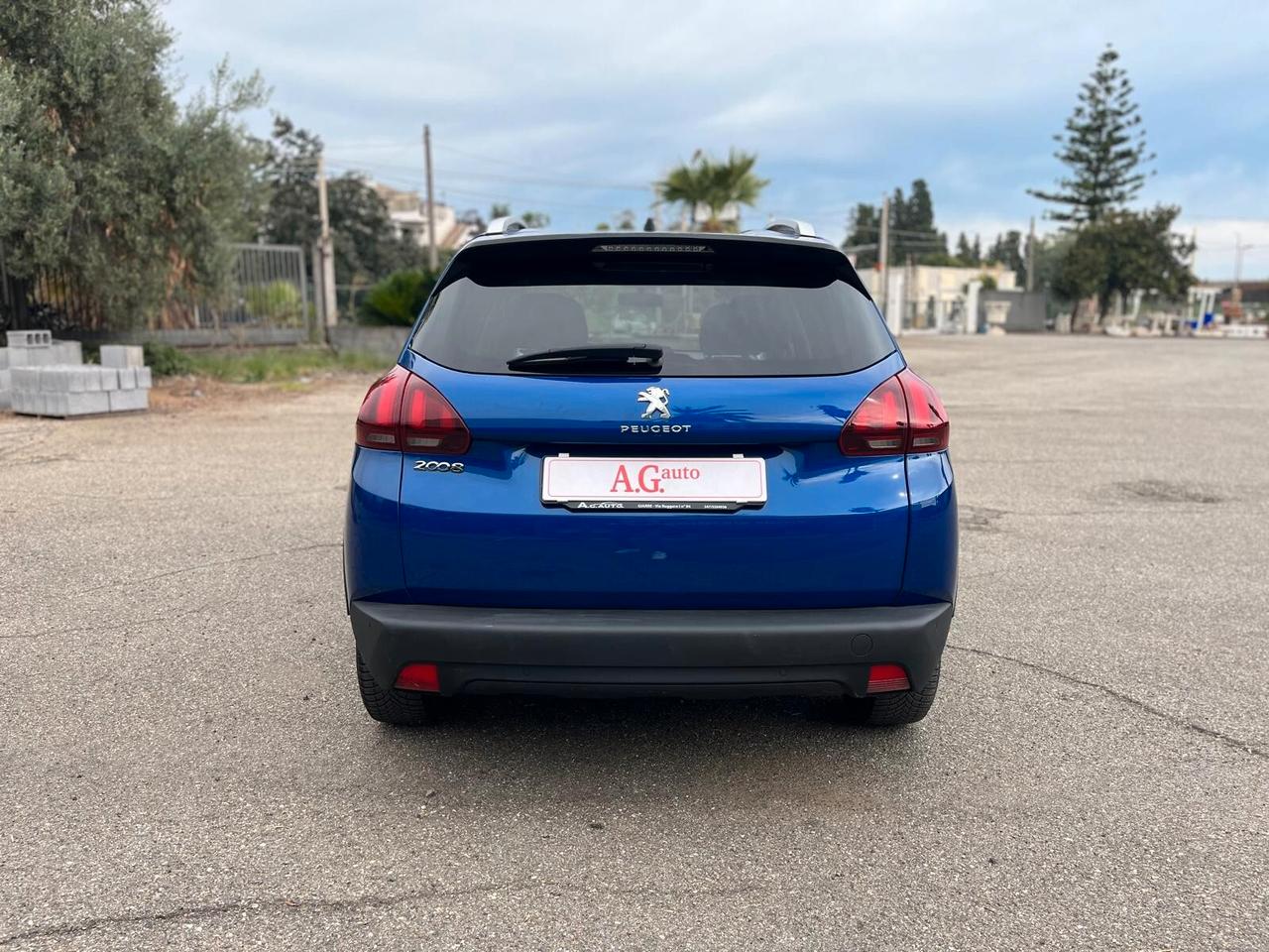 Peugeot 2008 BlueHDi 100 S&S Signature