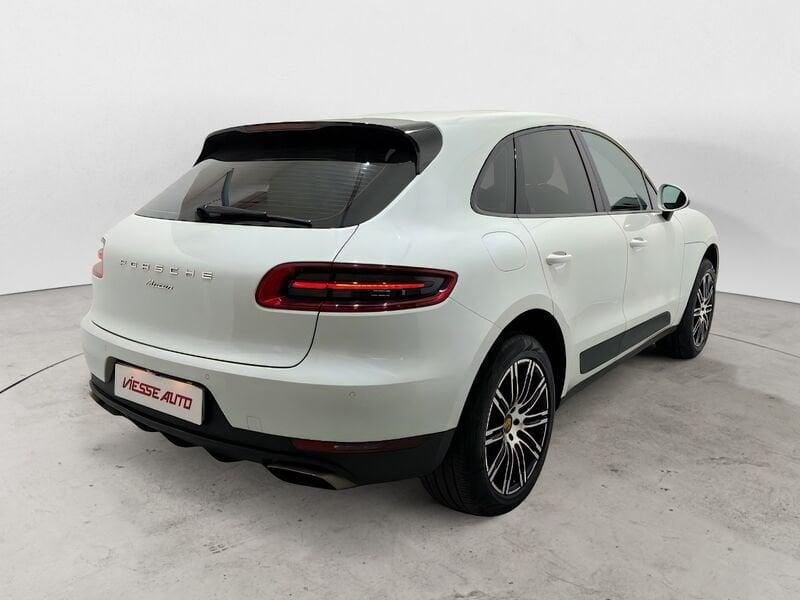 Porsche Macan 2.0 252cv