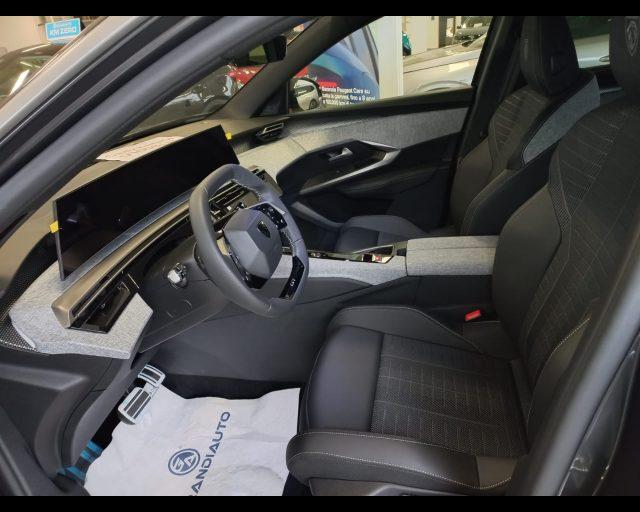 PEUGEOT 5008 1.2 hybrid GT 136cv e-dcs6