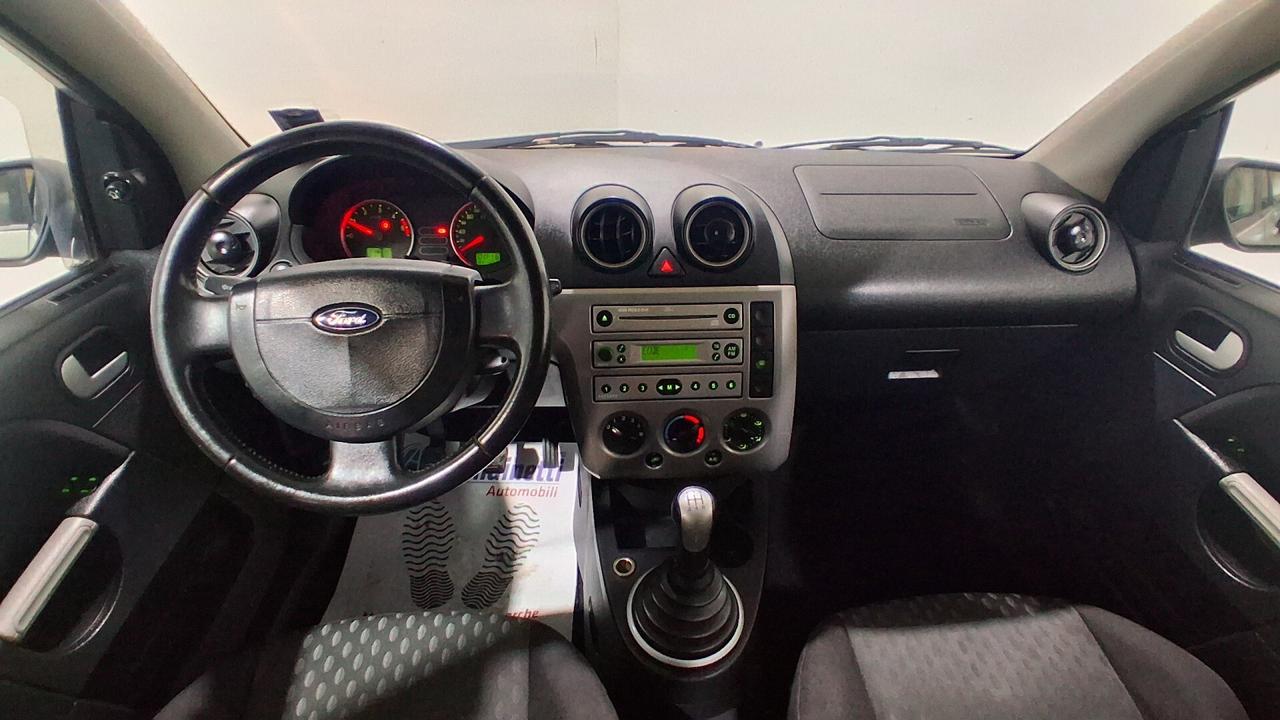 Ford Fiesta Ghia 1.4 TDCi 68cv anno 2005