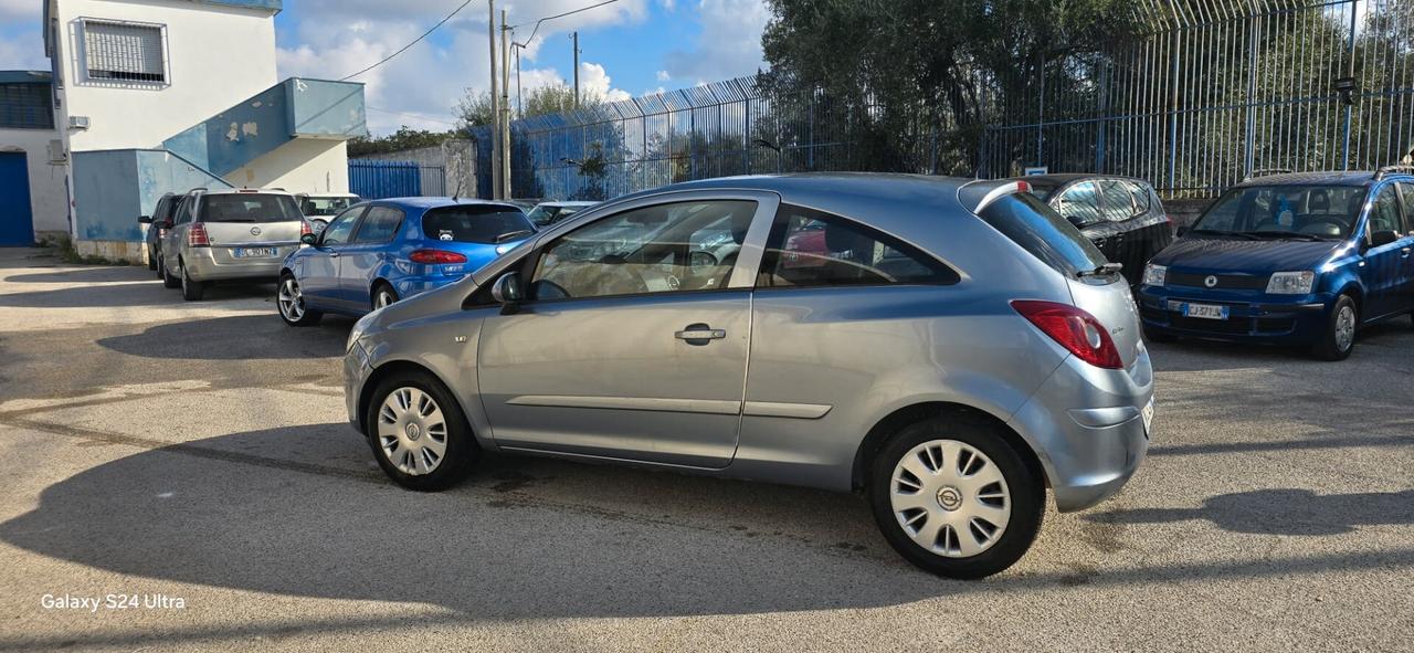 Opel Corsa 1.2 3 porte Sport