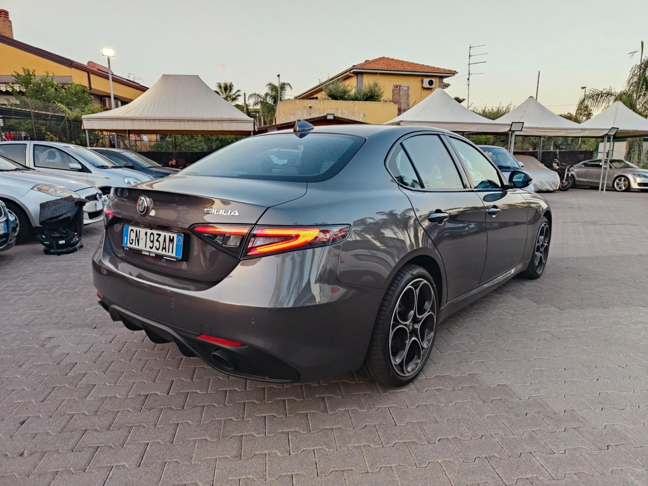 Alfa Romeo Giulia 2.0 Turbo 280 CV AT8 AWD Q4 Veloce km 0