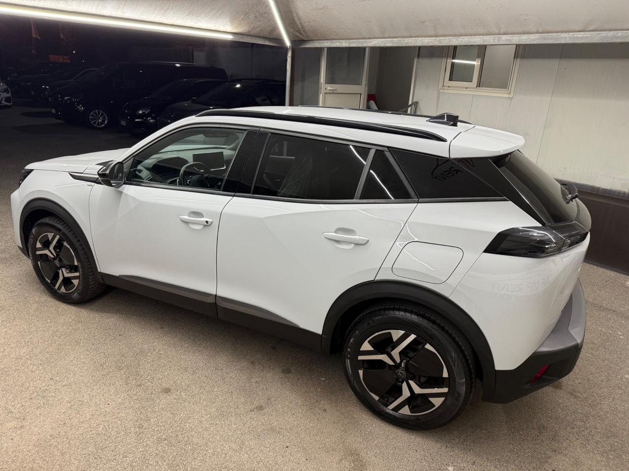 Peugeot 2008 BlueHDi 130 S&S EAT8 Allure