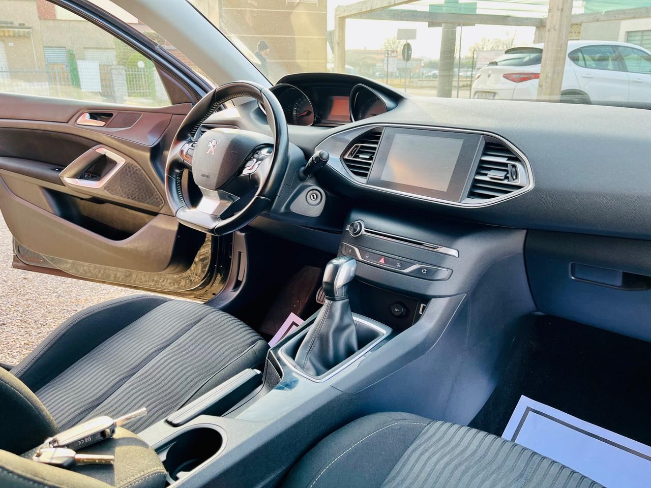 Peugeot 308 station wagon 1.6cc 99cv HDI