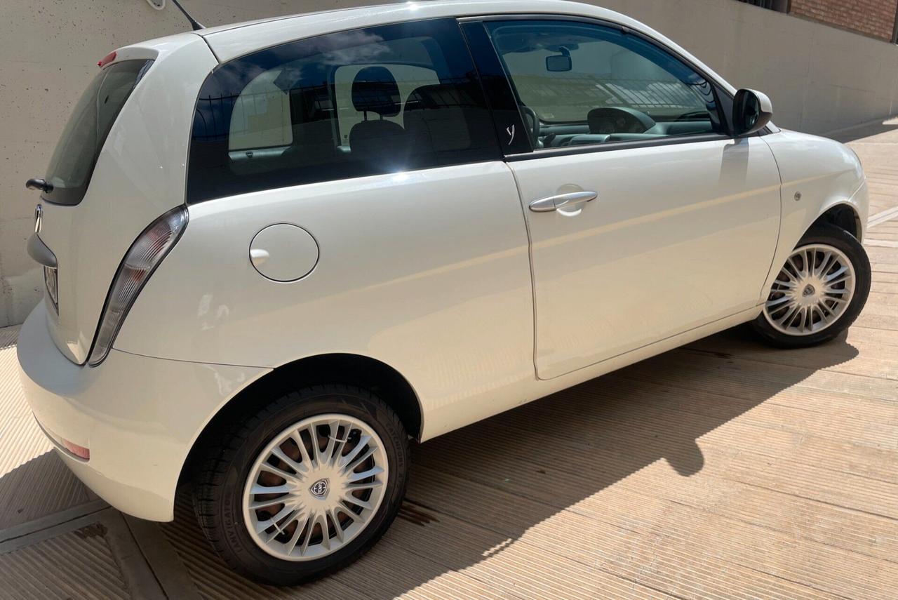 Lancia Ypsilon 91000