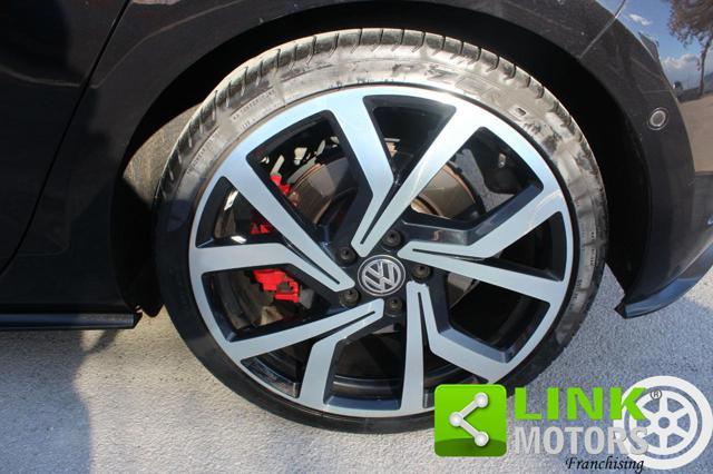 VOLKSWAGEN Golf GTI 2.0 TSI DSG