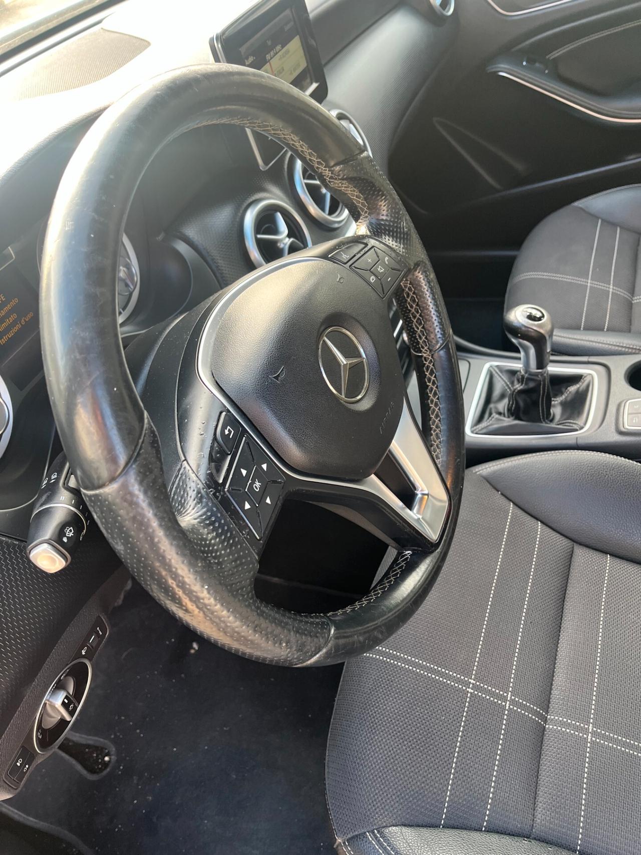 Mercedes-benz A 180 A 180 d Executive