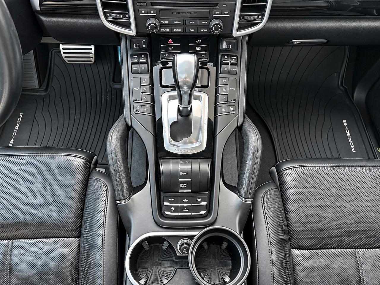 Porsche Cayenne 3.0 V6 E-Hybrid FINANZIABILE