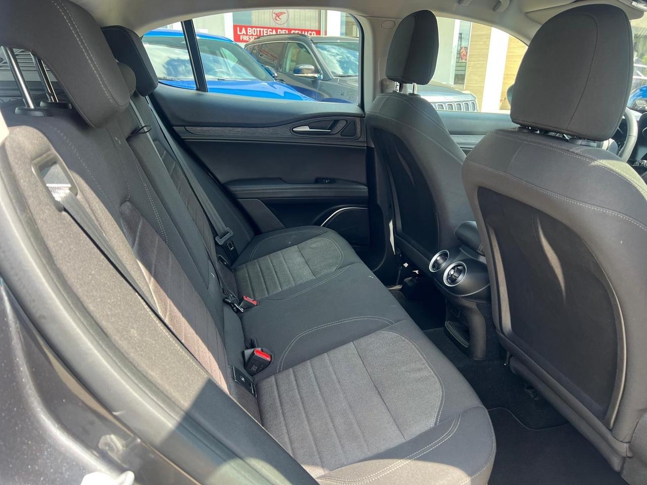 Alfa Romeo Stelvio 2.2 Turbodiesel 190 CV AT8 RWD Business