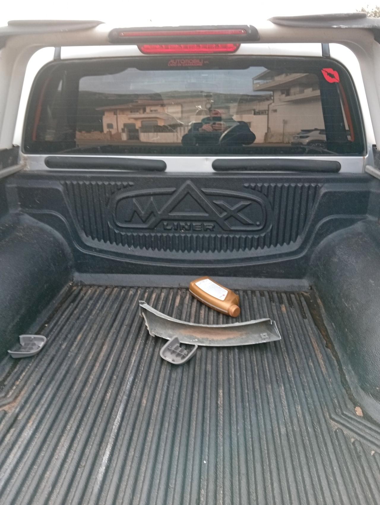 Isuzu D-Max 3.0 TD cat Space Cab 4WD Pick-up LS