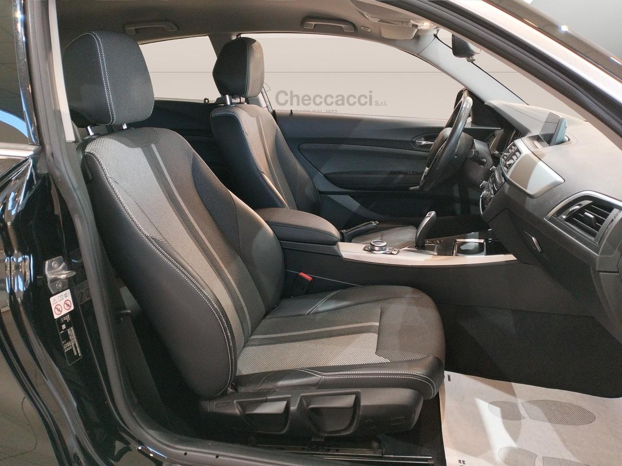 BMW 118 d Urban 3p auto *TAGLIANDI CASA MADRE*