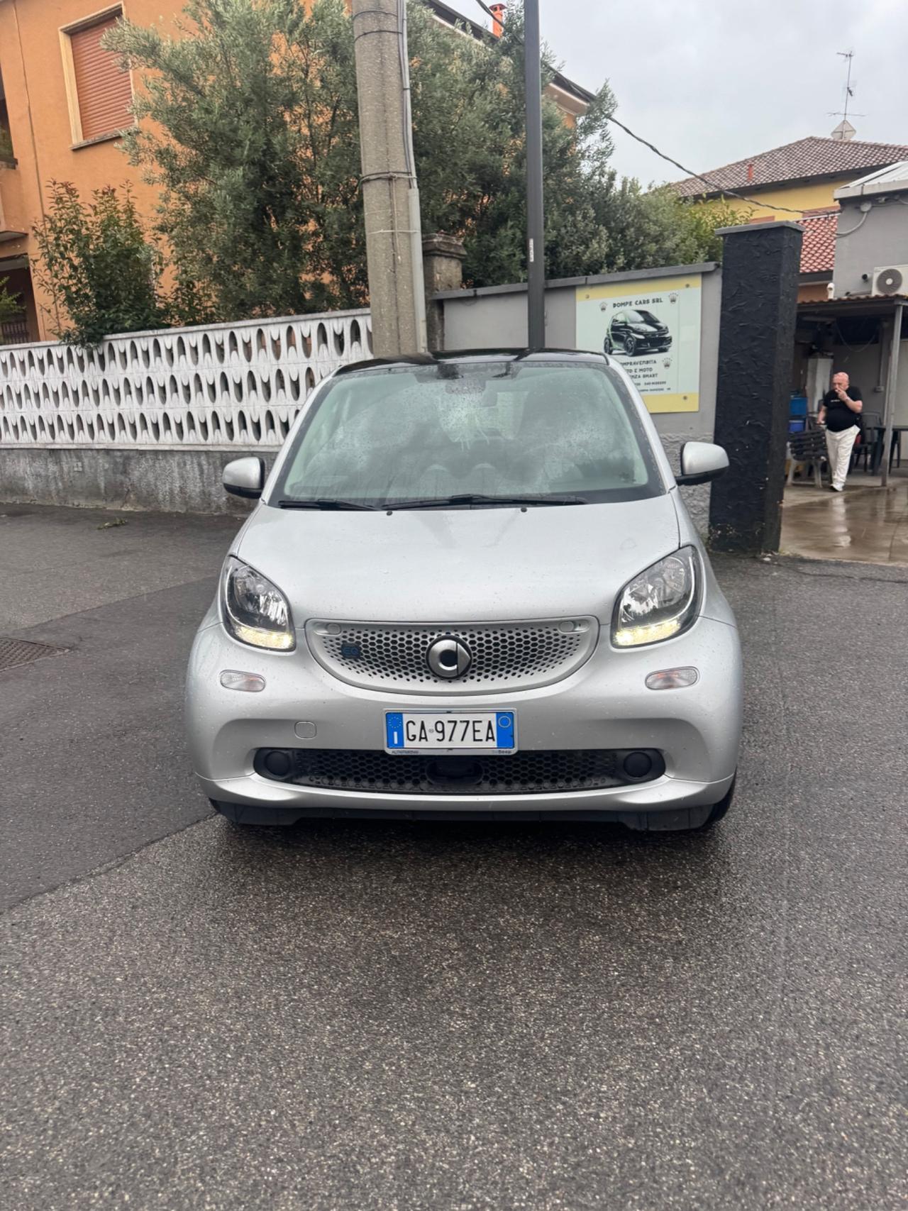 Smart 453 Eletrica con solo 15 Mila km neopatentati servosterzo