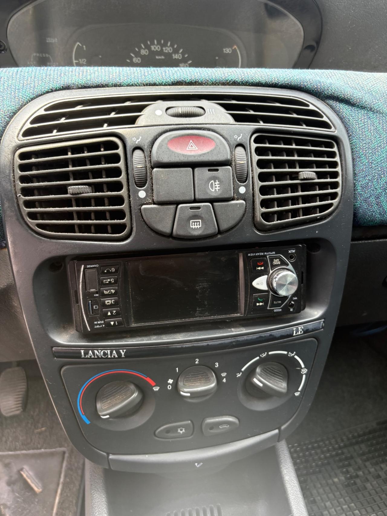 Lancia Y 1.2i cat LS