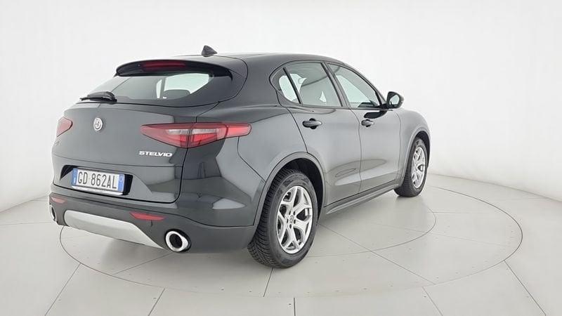 Alfa Romeo Stelvio 2.2 Turbodiesel 190 CV AT8 Q4 Business