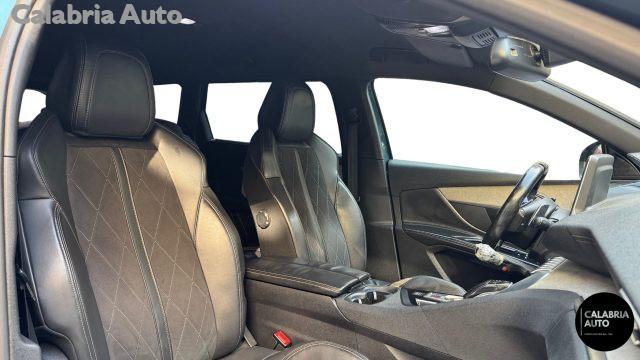 PEUGEOT 5008 BlueHDi 180 S&S EAT8 GT