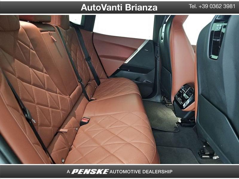 BMW iX iX xDrive50 Pacchetto Sportivo KIT GOMME INVERNALI
