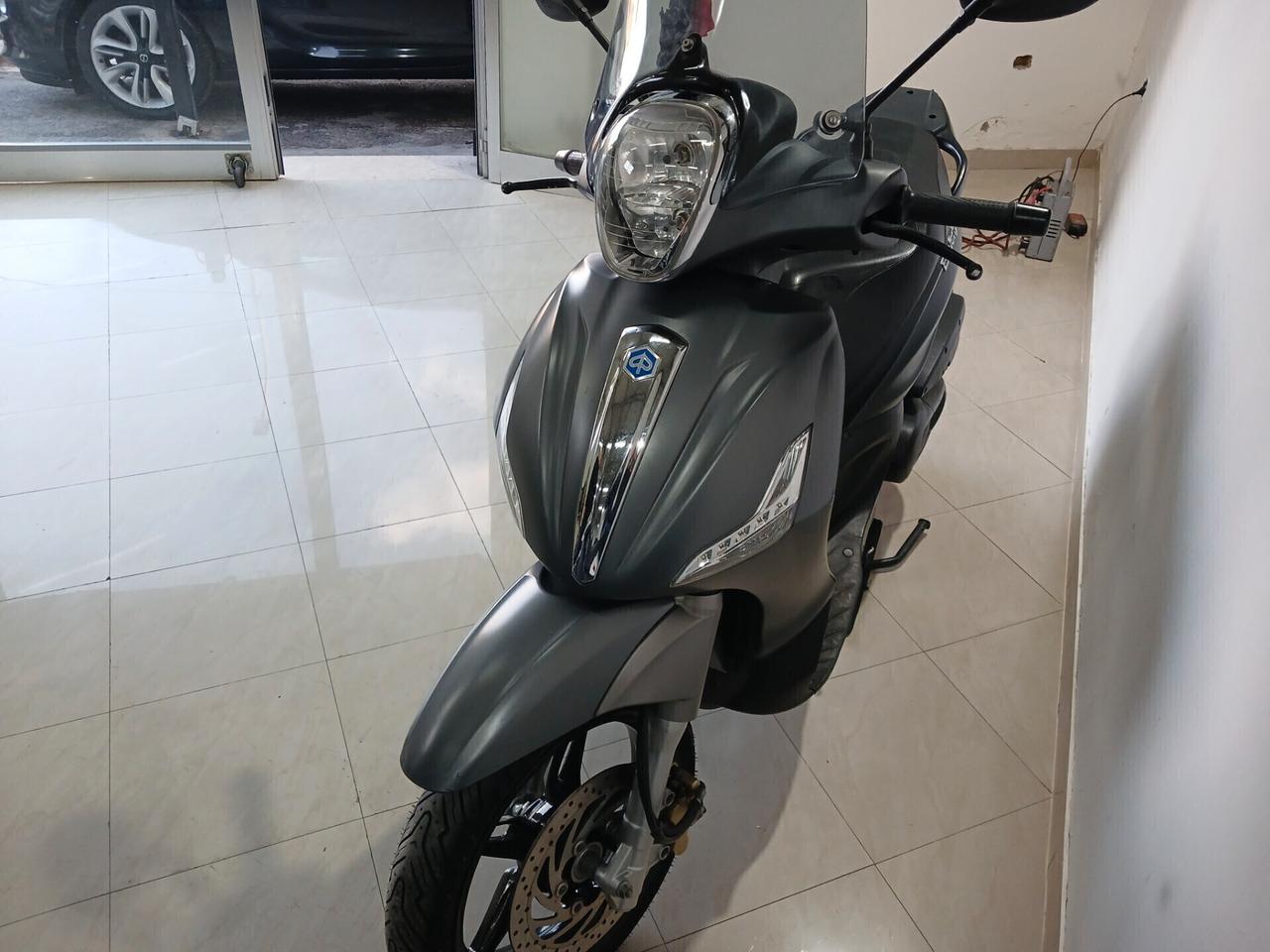 Piaggio Beverly 350 SPORT TOURING