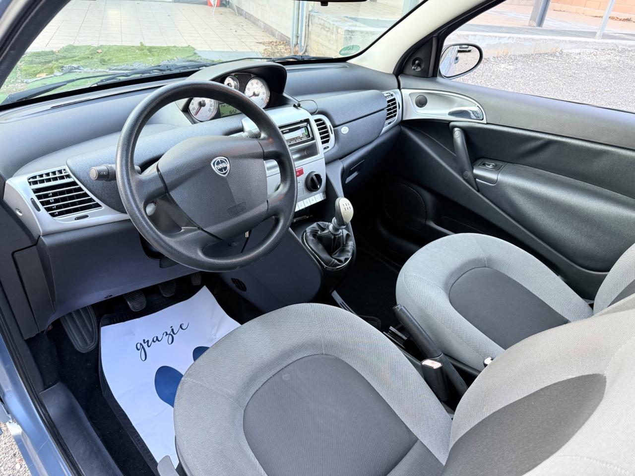 Lancia Ypsilon 1.2 Platino TETTO APRIBILE