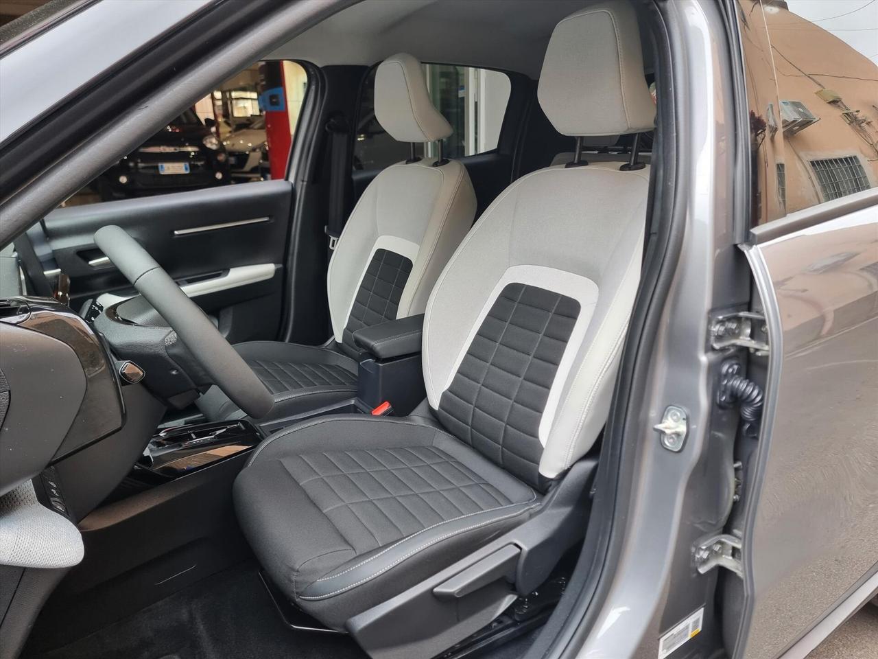 Citroen C3 e-C3 motore elettrico 113 CV Max NESSUN VINCOLO FINANZIAMENTO ADATTA X NEO PATENTATI