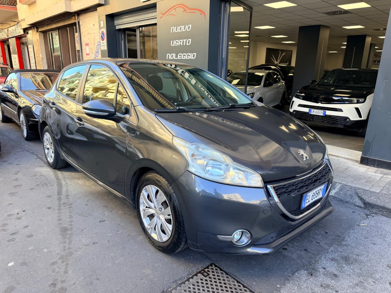 Peugeot 208 1.4 HDi 68 CV 5 porte Business