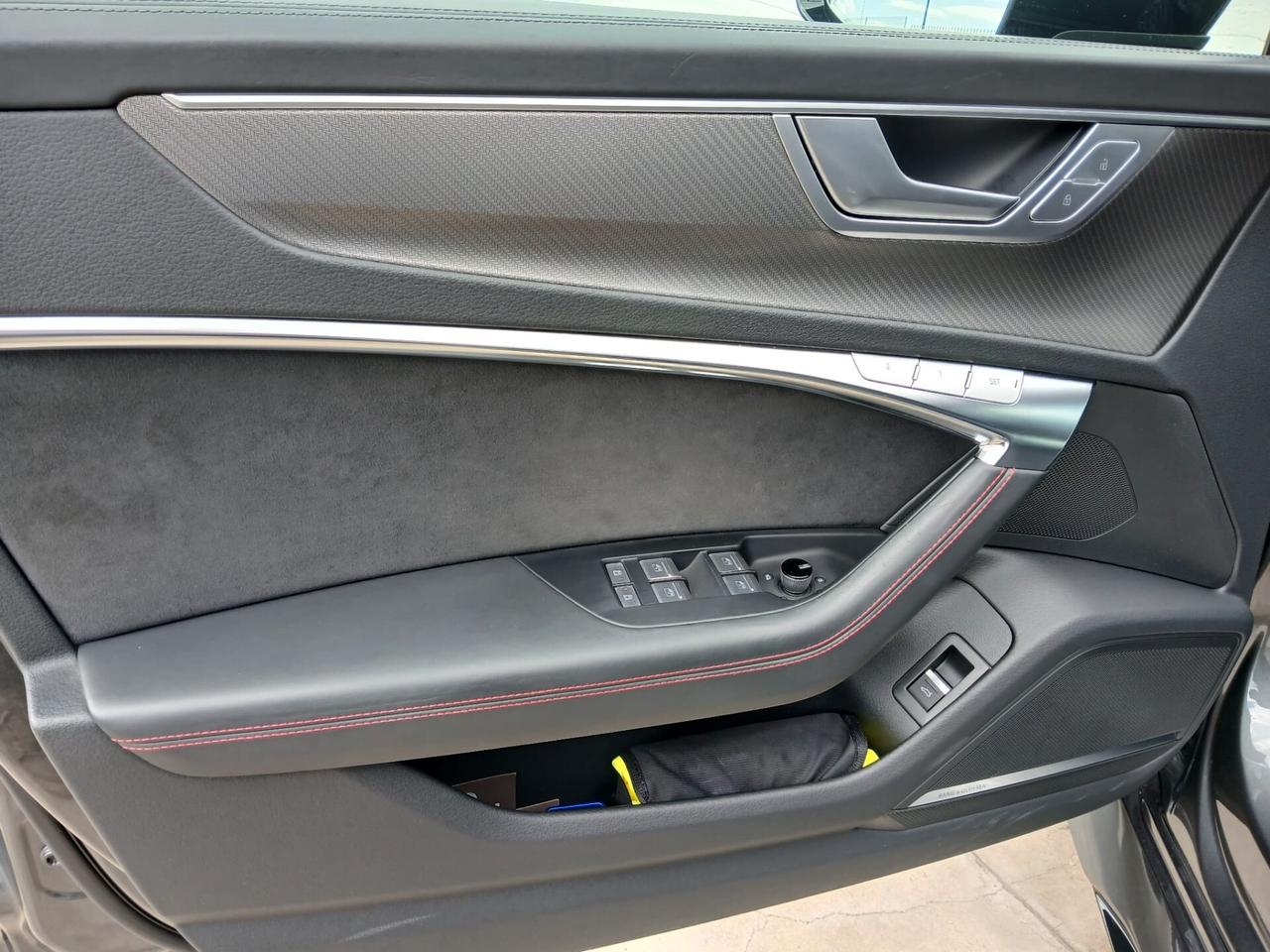 Audi A6 RS 6 Avant 4.0 TFSI V8 quattro tiptronic Performance
