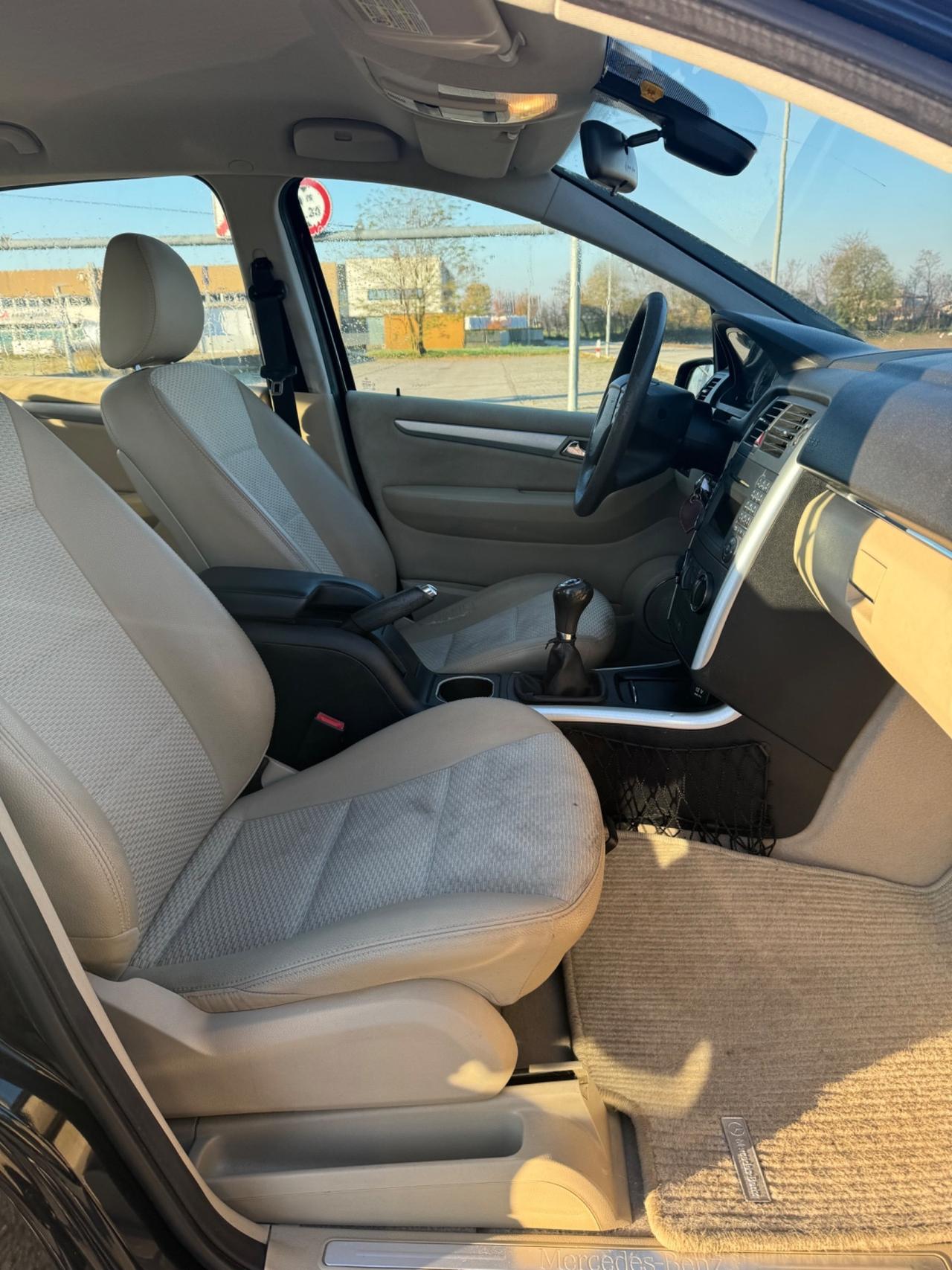 Mercedes-benz A 180 BlueEFFICIENCY Premium