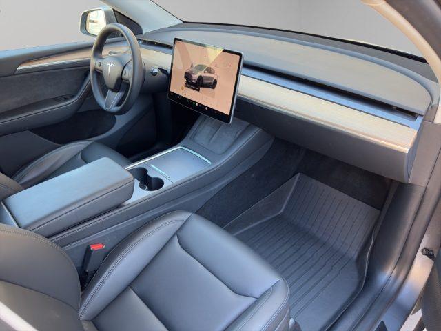 TESLA Model Y Performance dual motor AWD