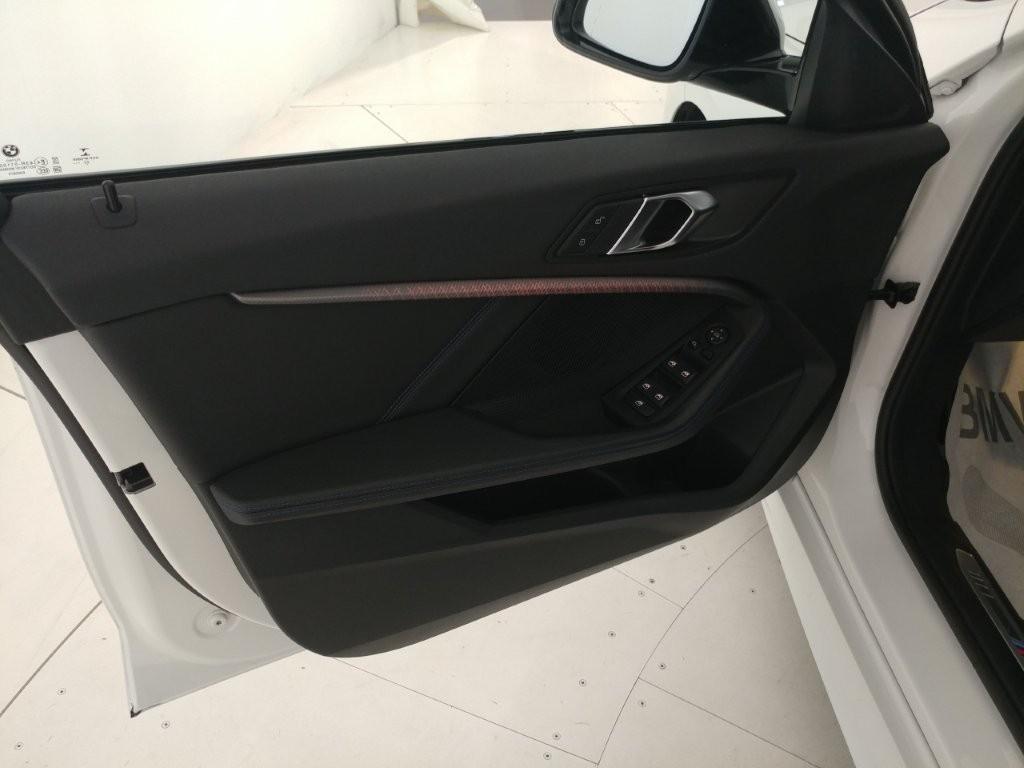 BMW Serie 1 5 Porte 116 d SCR Msport DCT