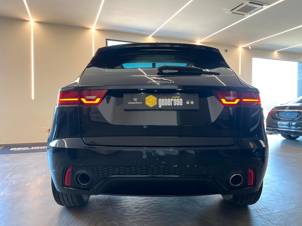 Jaguar E-Pace 2.0D 240 CV AWD aut. R-Dynamic HSE