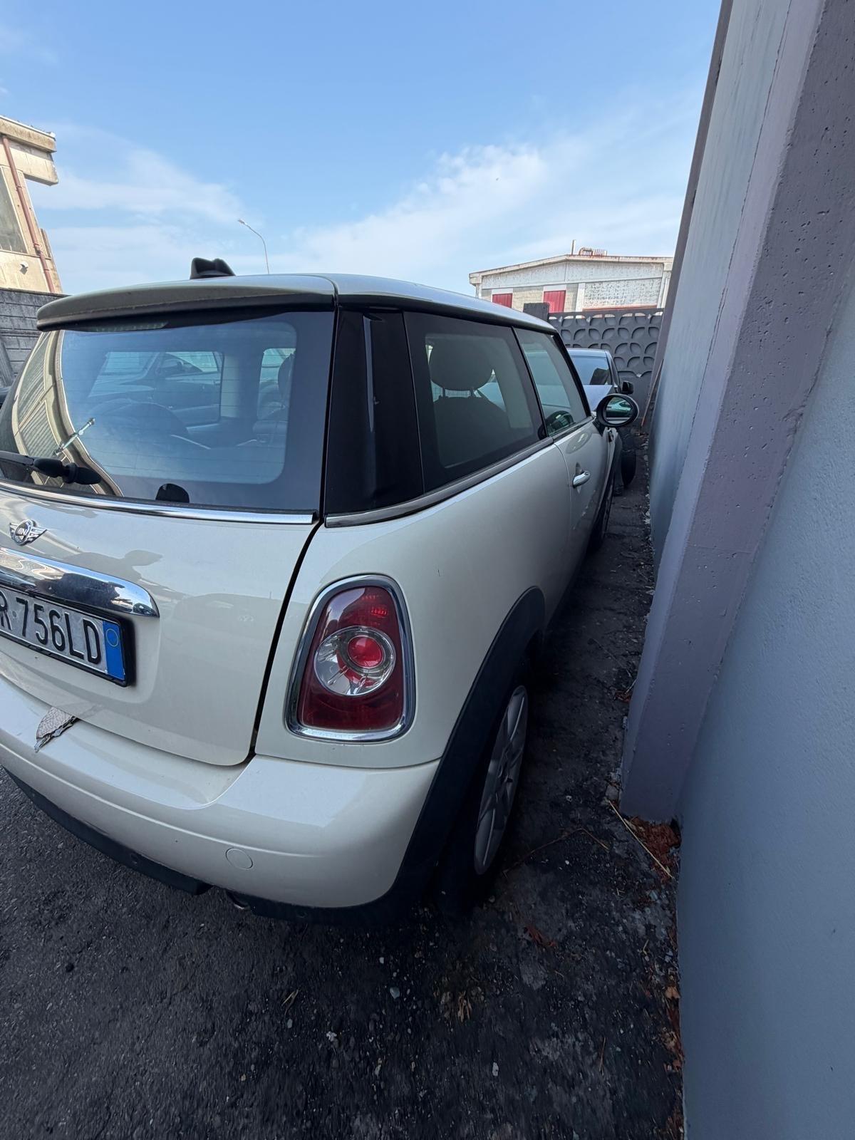 Mini 2.0 16V Cooper D Automatica