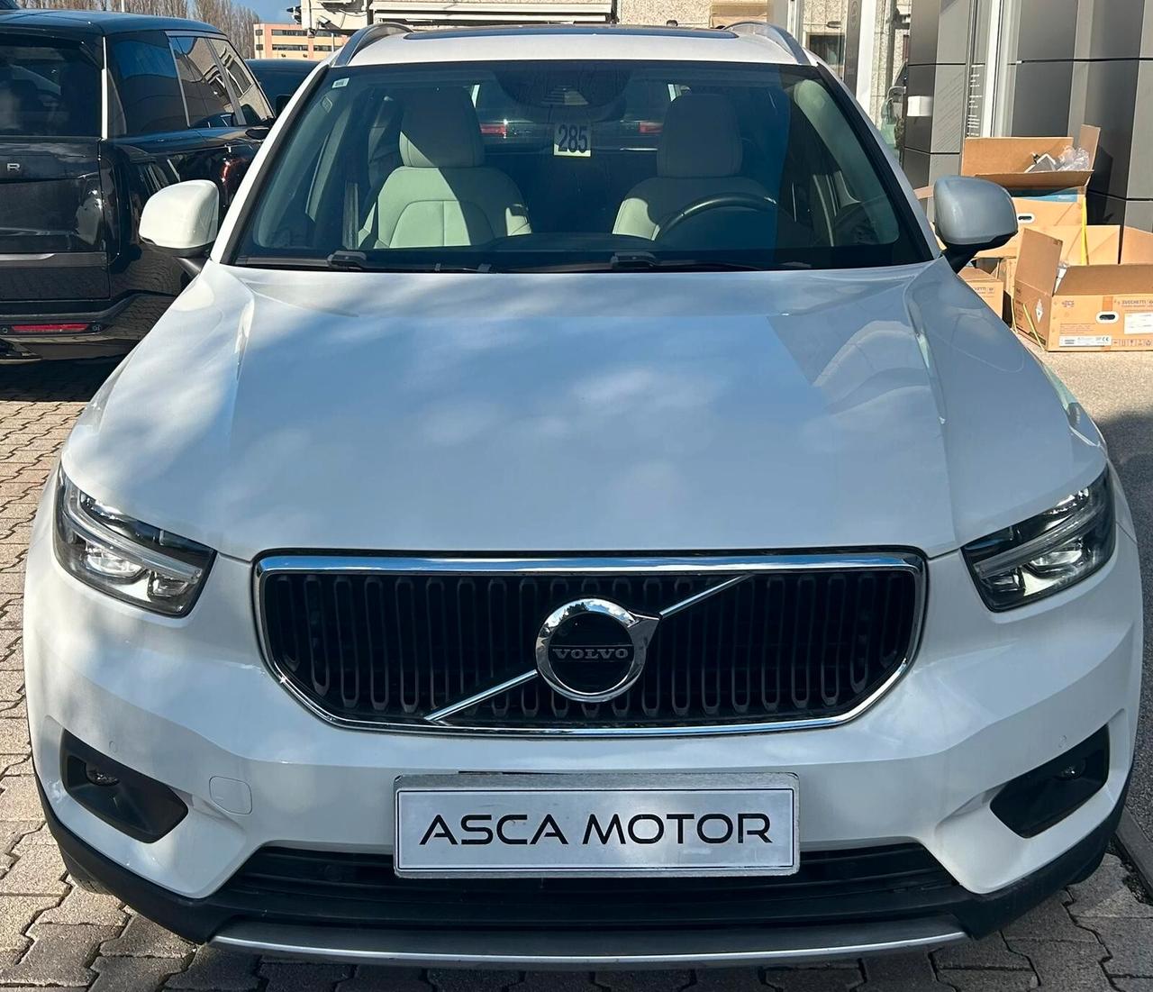 Volvo XC40 D3 AWD Momentum