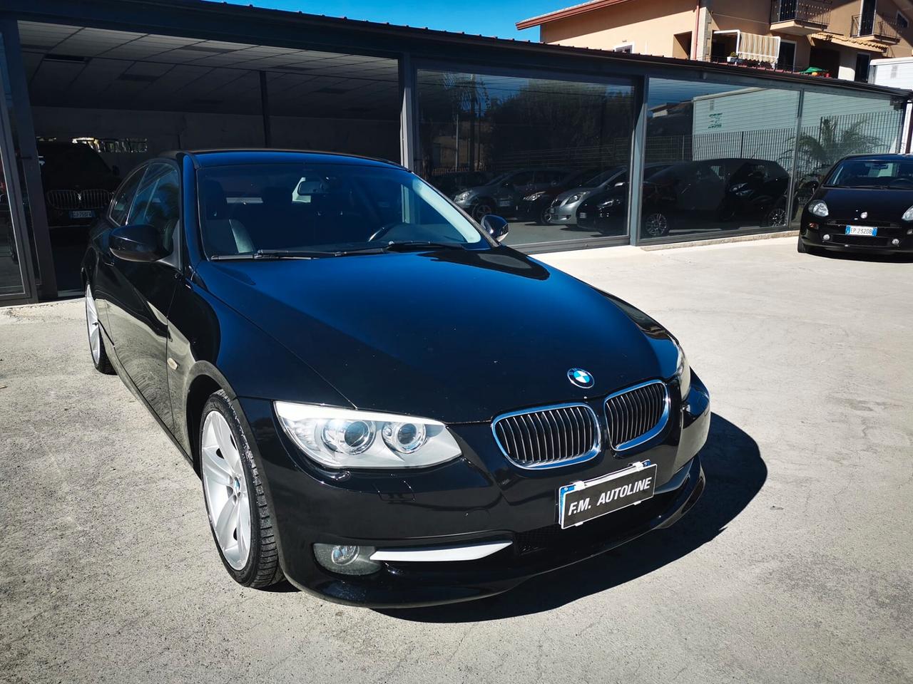 BMW 320d COUPE' 184 cv Futura restalyng 2011